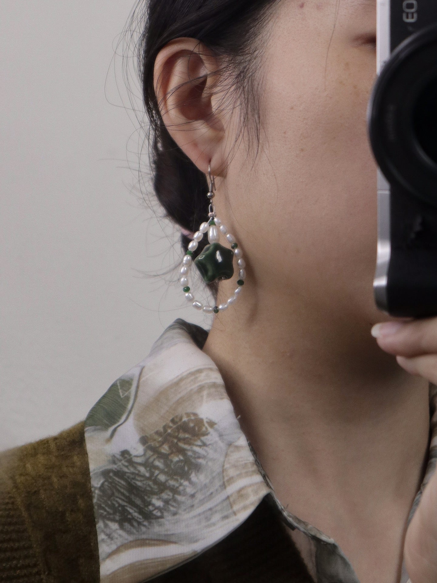 Pentacle Pearl earing