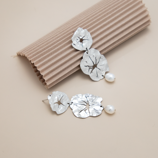 Ruffled Pearl earrings